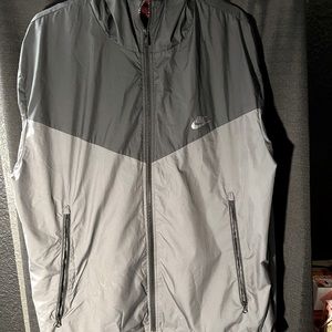 Used Nike windbreaker